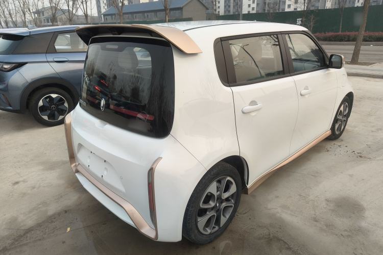Used ORA White Cat 2022 Xiaoyue Mao Edition 360 km Luxury Model Lithium NMC Rear Right 45 Deg