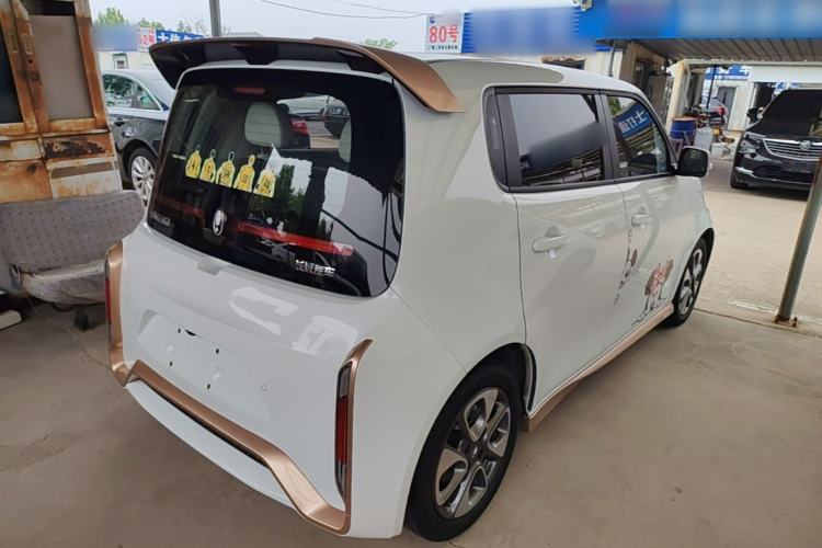 Used ORA White Cat 2022 Xiaoyue Mao Edition 360 km Luxury Model Lithium NMC Rear Right 45 Deg