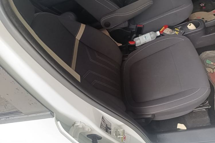 Used ORA White Cat 2022 Upgraded Model 305km Comfort Version Lithium-Ion Battery Right Front Seat