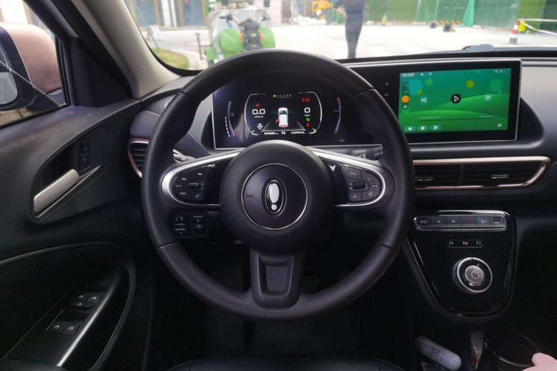 Used ORA White Cat 2022 Xiaoyue Mao Edition 401 km Flagship Model Lithium Ternary Steering Wheel