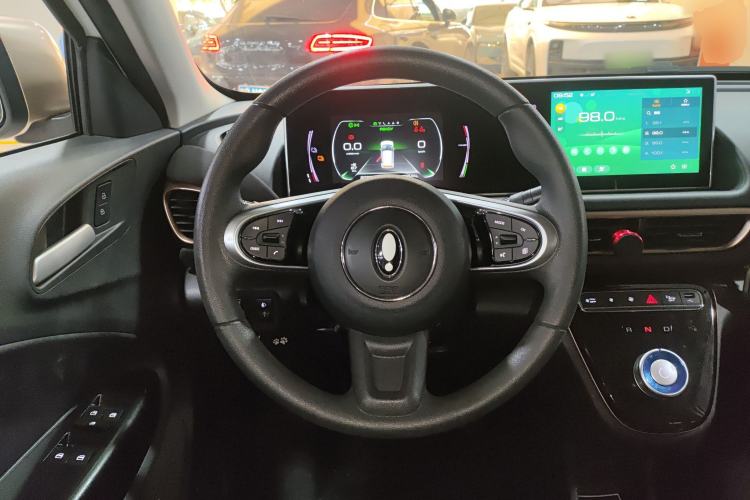 Used ORA White Cat 2022 Xiaoyue Mao Edition 360 km Luxury Model Lithium NMC Steering Wheel