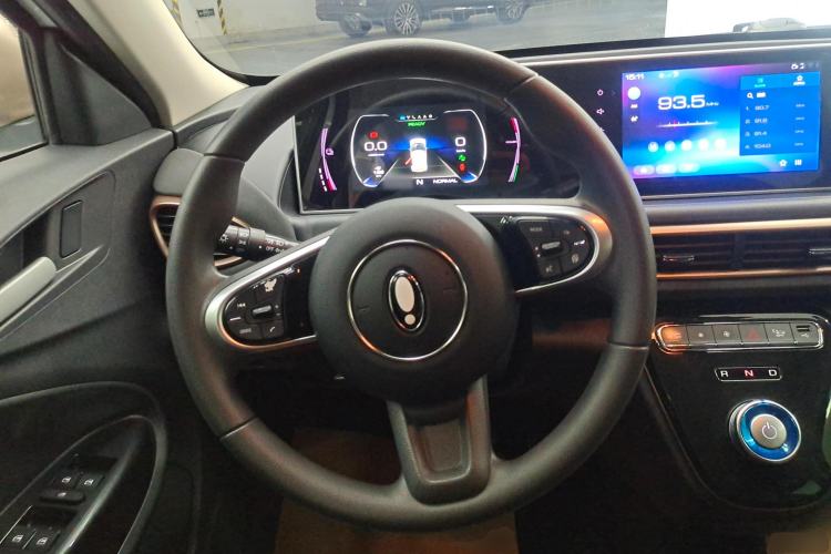 Used ORA White Cat 2022 Xiaoyue Mao Edition 401 km Flagship Model Lithium Ternary Steering Wheel