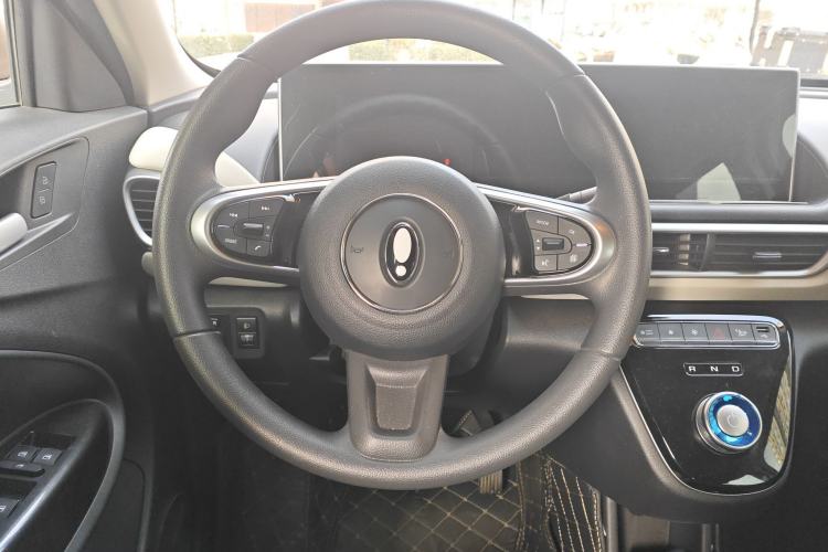 Used ORA White Cat 2022 Xiaoyue Mao Edition 401 km Flagship Model Lithium Ternary Steering Wheel