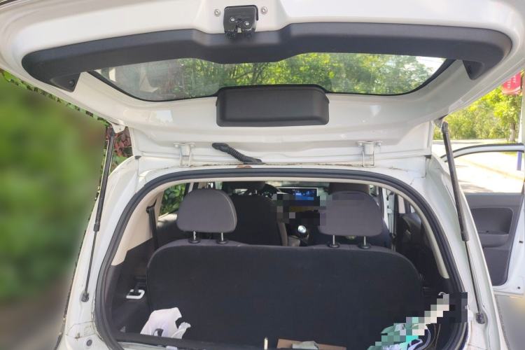 Used ORA White Cat 2022 Upgraded Model 305km Range Luxury Version Lithium-Ion Battery Trunk