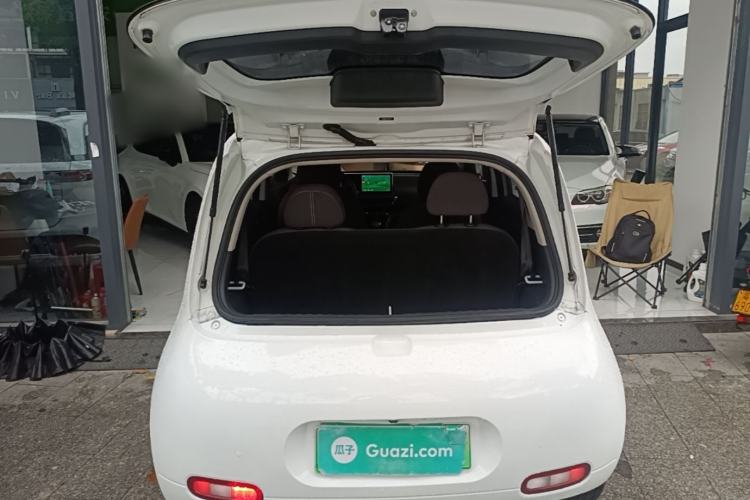 Used ORA White Cat 2022 Upgraded Model 305km Comfort Version Lithium-Ion Battery Trunk