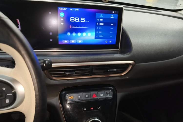 Used ORA White Cat 2022 Xiaoyue Mao Edition 360 km Luxury Model Lithium NMC Audio And AC Panel