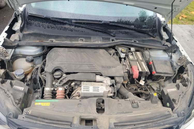 Used Peugeot 2008 2022 230THP THE ONE Engine Bay