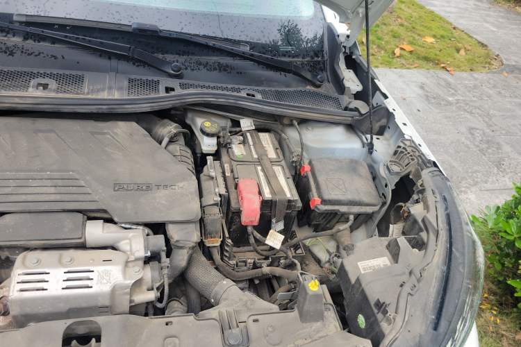 Used Peugeot 2008 2022 230THP THE ONE Engine Bay Left