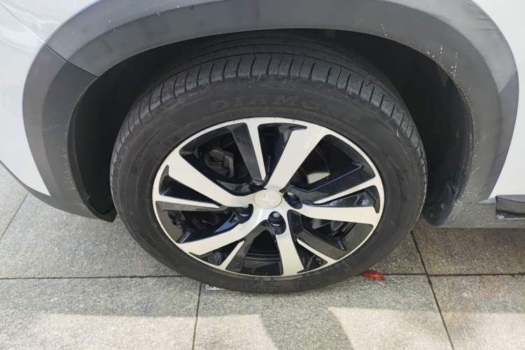 Used Peugeot 2008 2018 1.6L Automatic Fashion Edition Exterior 7