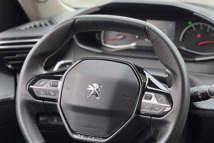 Used Peugeot 2008 2022 230THP THE ONE Interior 3