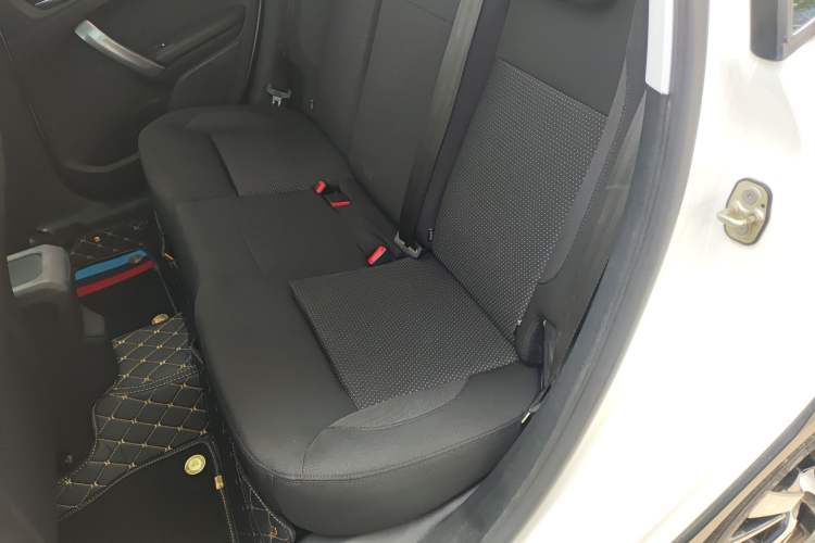 Used Peugeot 2008 2018 1.6L Automatic Fashion Edition Interior 4
