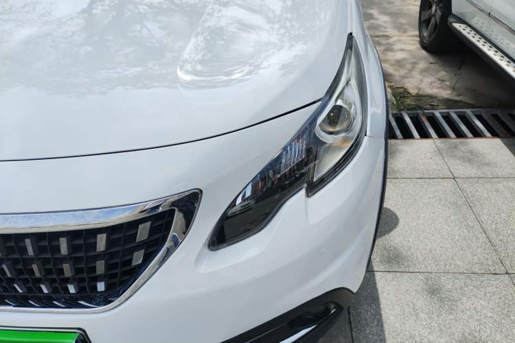 Used Peugeot 2008 2018 1.6L Automatic Fashion Edition Left Front Headlight