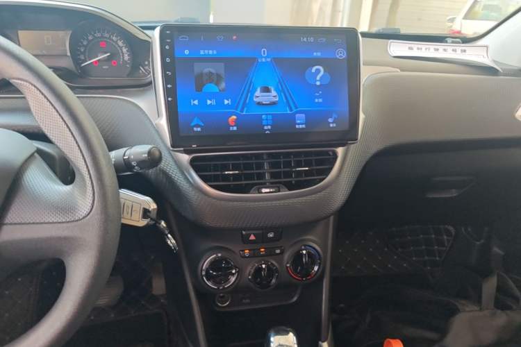 Used Peugeot 2008 2014 1.6L Automatic Trend Edition Audio And AC Panel