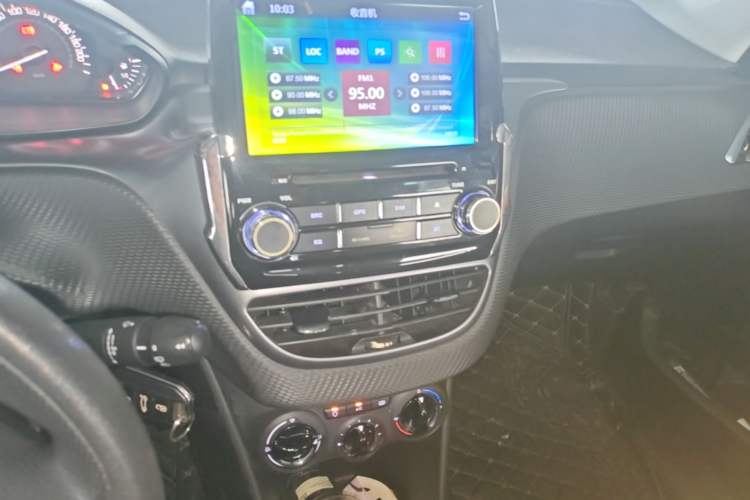 Used Peugeot 2008 2014 1.6L Automatic Trend Edition Audio And AC Panel
