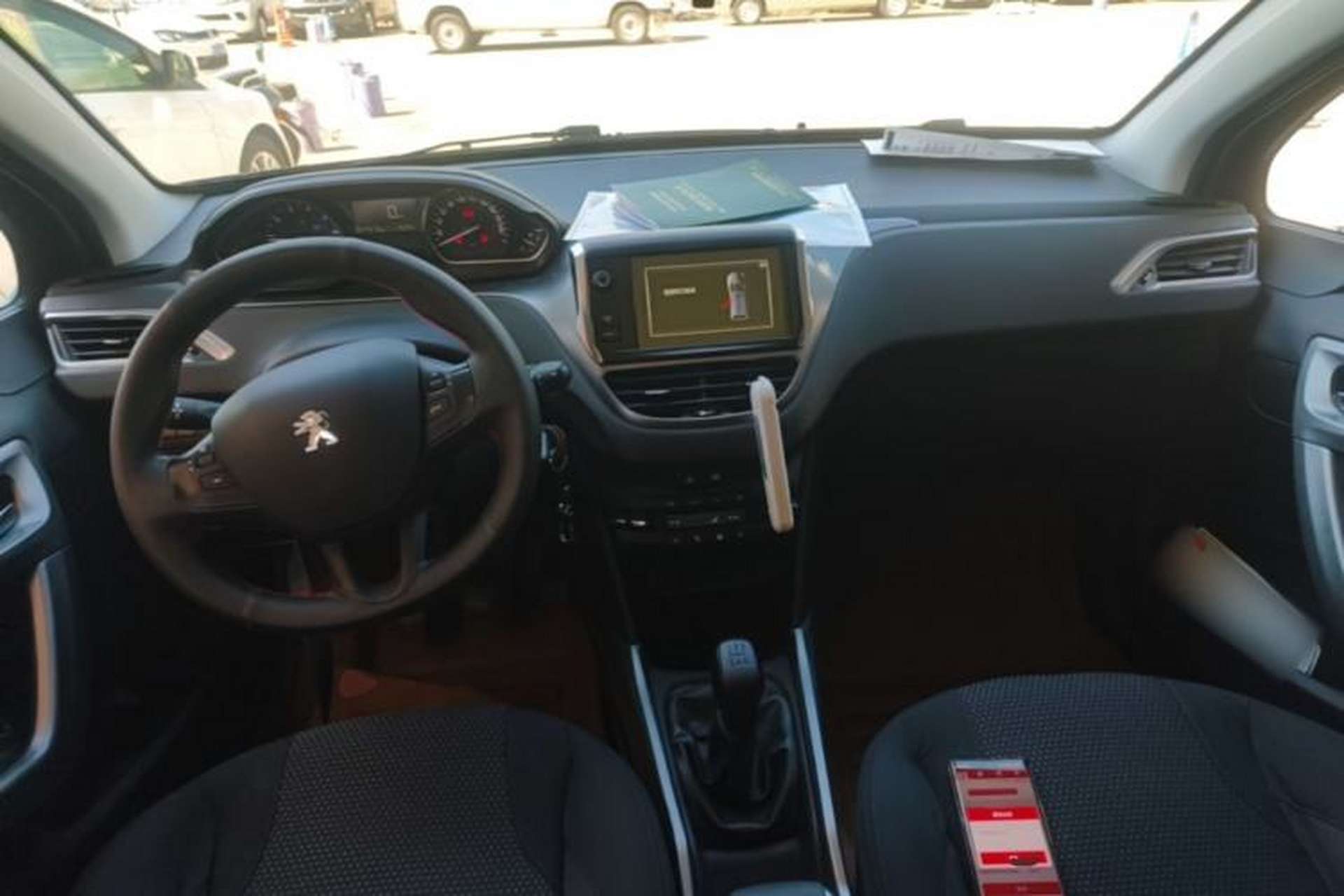 Used Peugeot 2008 2014 1.6L Manual Fashion Edition Center Console