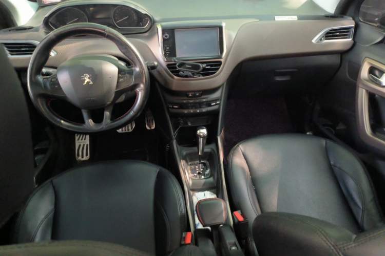 Used Peugeot 2008 2014 1.6L Automatic Fashion Edition Center Console