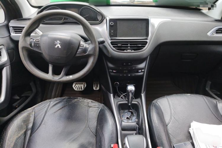 Used Peugeot 2008 2014 1.6L Automatic Fashion Edition Center Console