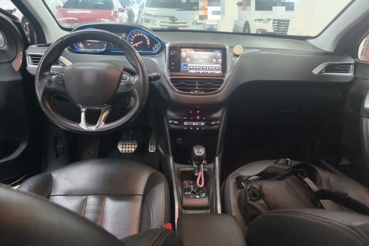 Used Peugeot 2008 2014 1.6L Automatic Navigation Edition Center Console