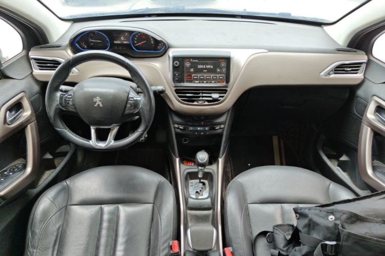 Used Peugeot 2008 2014 1.6L Automatic Navigation Edition Center Console