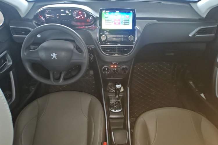 Used Peugeot 2008 2014 1.6L Automatic Trend Edition Center Console