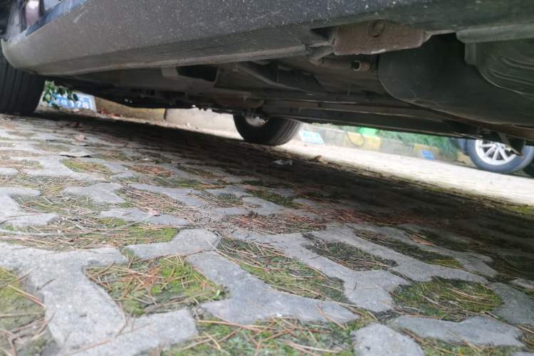 Used Peugeot 2008 2014 1.6L Manual Trend Edition Chassis Rear Left