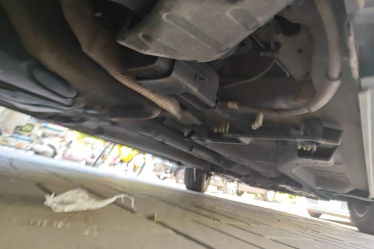 Used Peugeot 2008 2014 1.6L Manual Trend Edition Chassis Rear Right