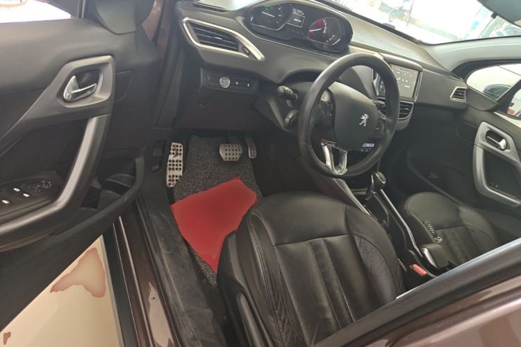 Used Peugeot 2008 2014 1.6L Automatic Navigation Edition Driver Seat