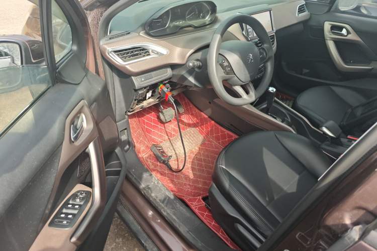 Used Peugeot 2008 2014 1.6L Automatic Fashion Edition Driver Seat
