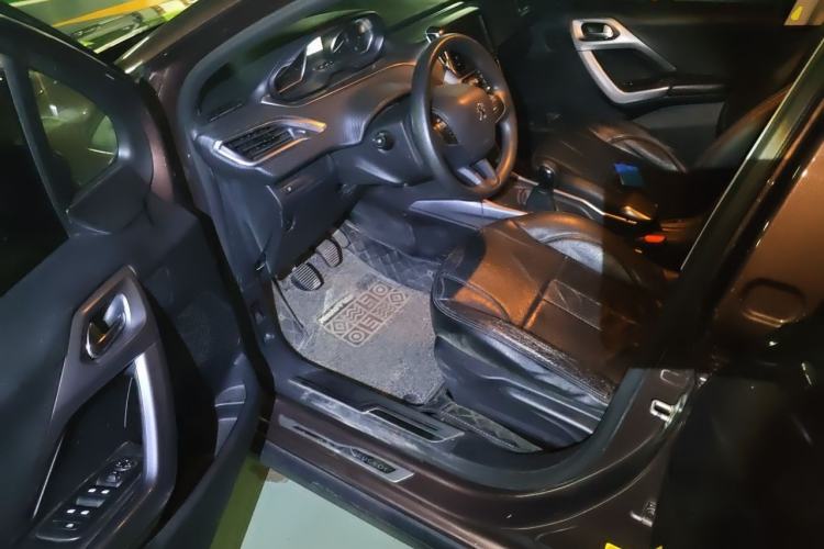 Used Peugeot 2008 2014 1.6L Manual Fashion Edition Driver Seat