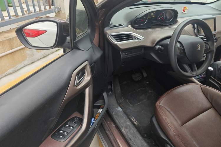 Used Peugeot 2008 2014 1.6L Automatic Fashion Edition Driver Seat