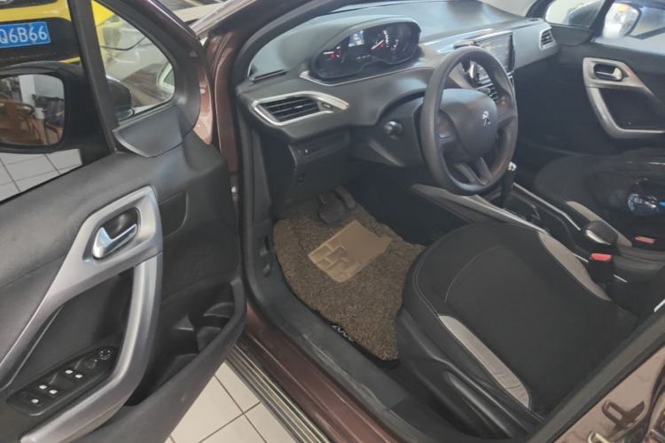 Used Peugeot 2008 2014 1.6L Automatic Trend Edition Driver Seat