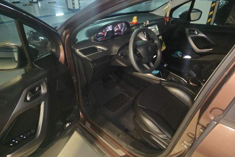 Used Peugeot 2008 2014 1.6L Automatic Fashion Edition Driver Seat