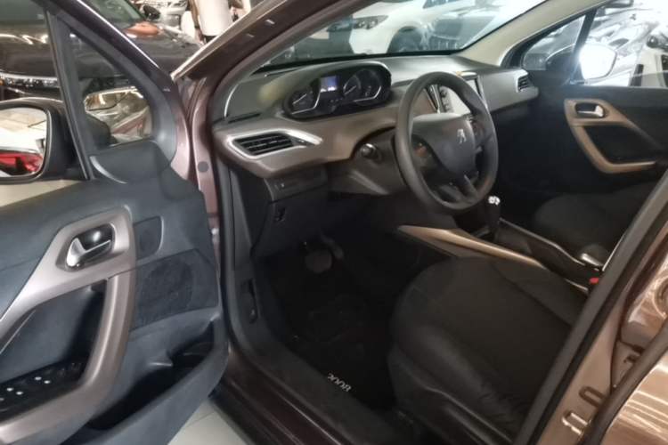 Used Peugeot 2008 2014 1.6L Automatic Fashion Edition Driver Seat