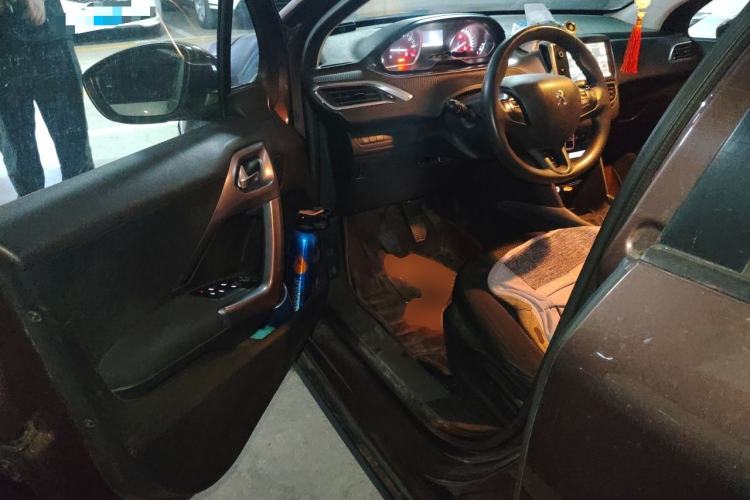 Used Peugeot 2008 2014 1.6L Manual Fashion Edition Driver Seat