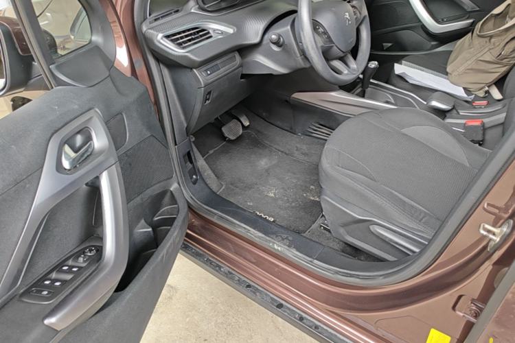 Used Peugeot 2008 2014 1.6L Automatic Fashion Edition Driver Seat
