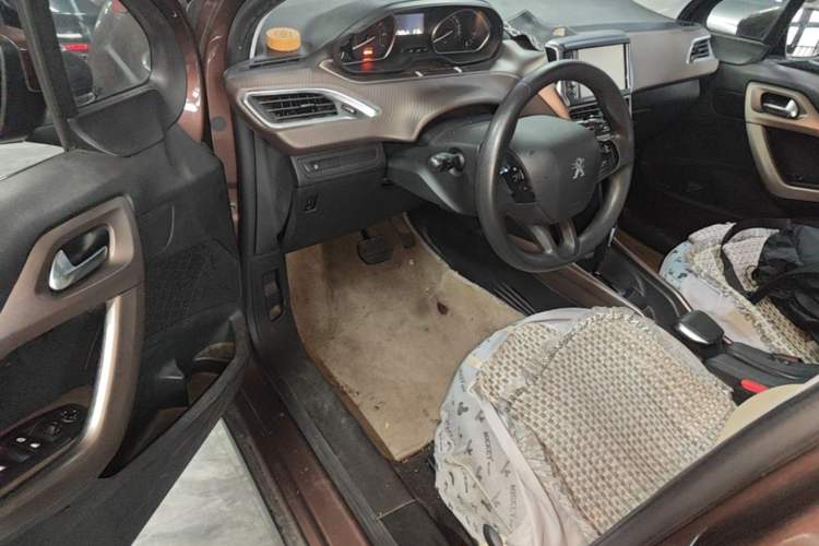 Used Peugeot 2008 2014 1.6L Automatic Fashion Edition Driver Seat