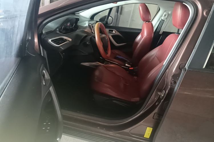 Used Peugeot 2008 2014 1.6L Automatic Fashion Edition Driver Seat