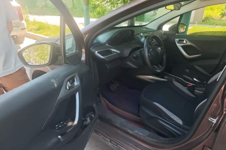 Used Peugeot 2008 2014 1.6L Automatic Trend Edition Driver Seat