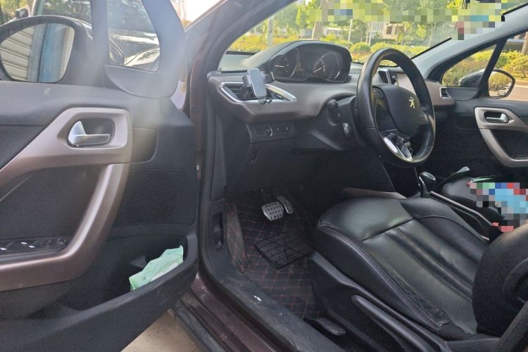 Used Peugeot 2008 2014 1.6L Automatic Navigation Edition Driver Seat