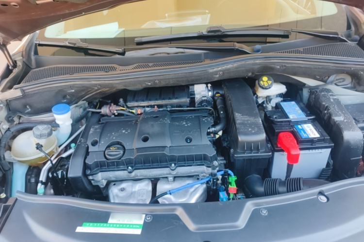 Used Peugeot 2008 2014 1.6L Manual Fashion Edition Engine Bay
