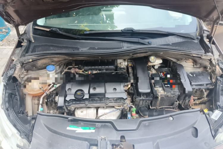 Used Peugeot 2008 2014 1.6L Automatic Fashion Edition Engine Bay