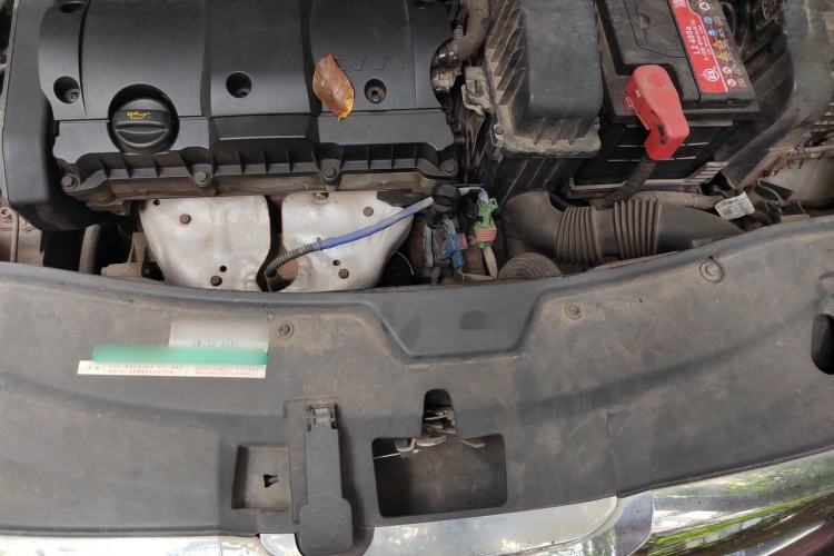 Used Peugeot 2008 2014 1.6L Automatic Trend Edition Engine Bay