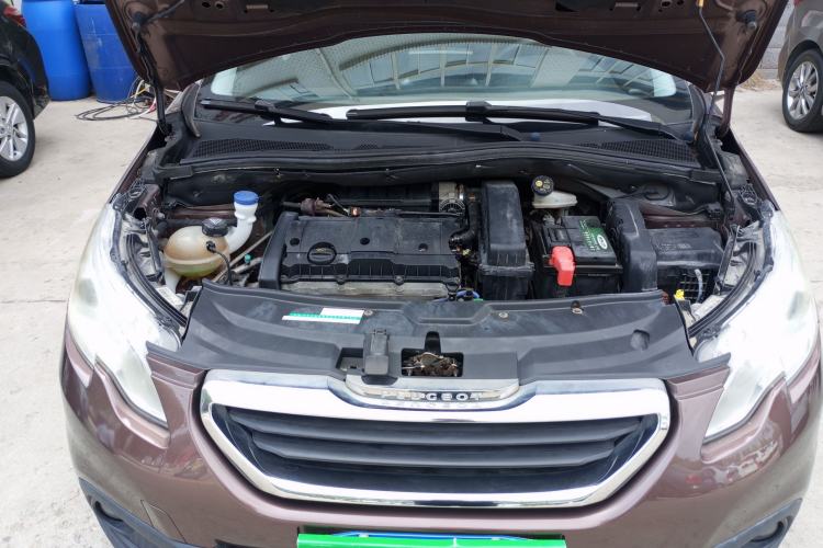 Used Peugeot 2008 2014 1.6L Manual Trend Edition Engine Bay