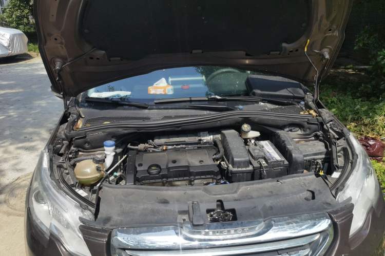 Used Peugeot 2008 2014 1.6L Automatic Trend Edition Engine Bay