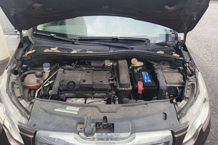 Used Peugeot 2008 2014 1.6L Manual Fashion Edition Engine Bay