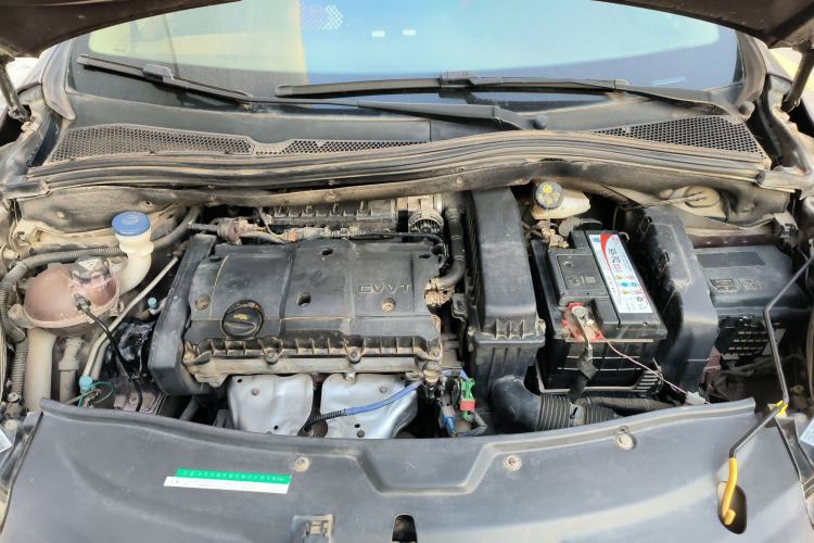 Used Peugeot 2008 2014 1.6L Manual Trend Edition Engine Bay