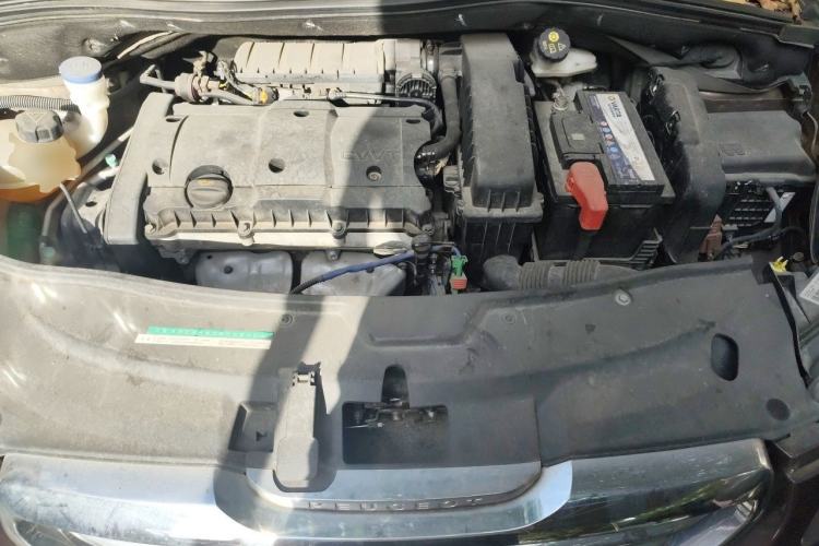 Used Peugeot 2008 2014 1.6L Automatic Fashion Edition Engine Bay