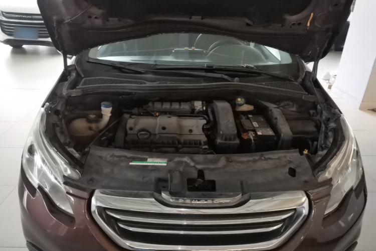 Used Peugeot 2008 2014 1.6L Automatic Fashion Edition Engine Bay