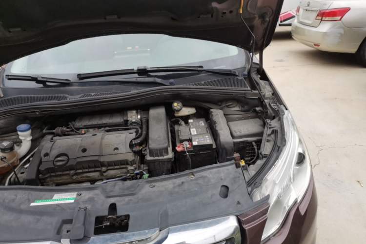 Used Peugeot 2008 2014 1.6L Automatic Fashion Edition Engine Bay Left