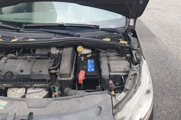 Used Peugeot 2008 2014 1.6L Manual Fashion Edition Engine Bay Left